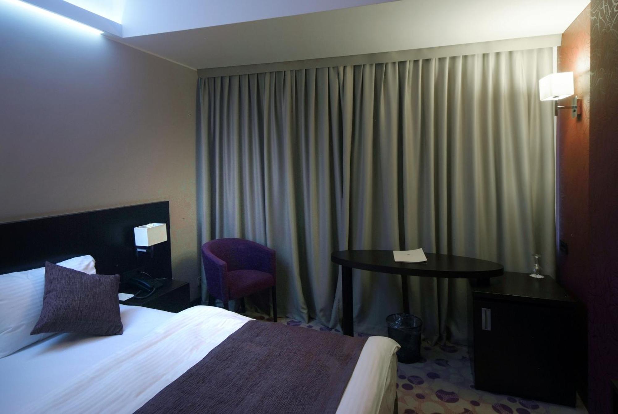 Hotel Park Doboj Exterior photo