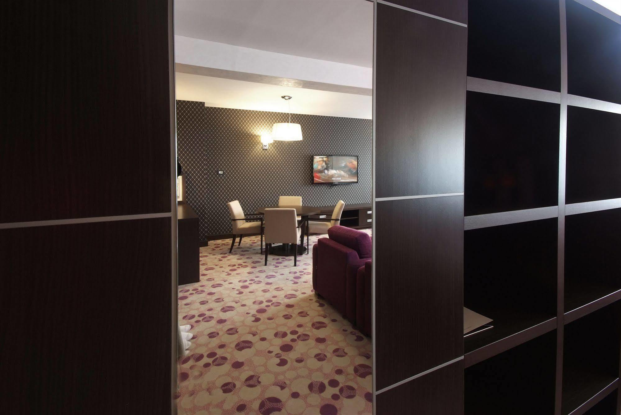 Hotel Park Doboj Exterior photo